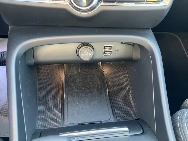 Volvo XC40 1.5 T4 Recharge PHEV Core - foto 38