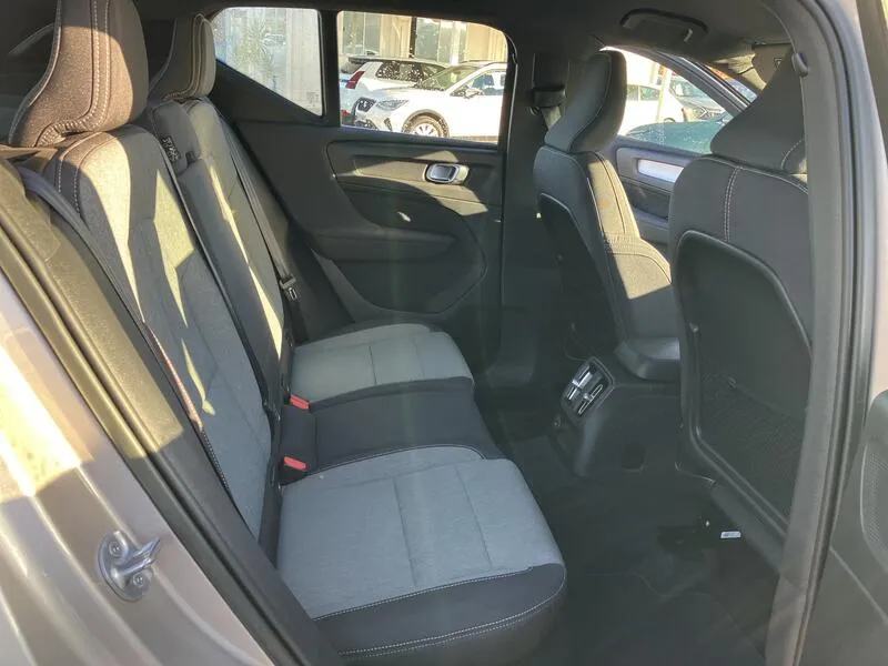 Volvo XC40 1.5 T4 Recharge PHEV Core - foto 26