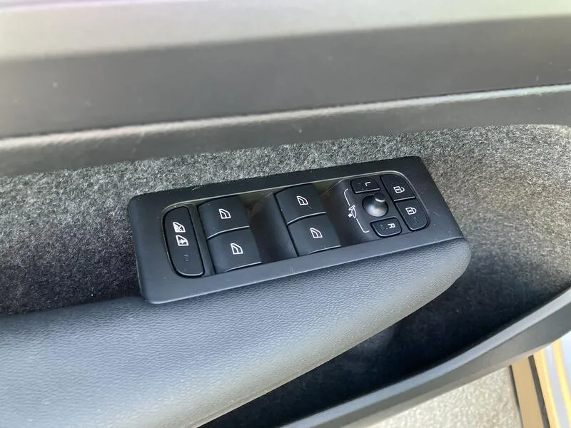 Volvo XC40 1.5 T4 Recharge PHEV Core - foto 12