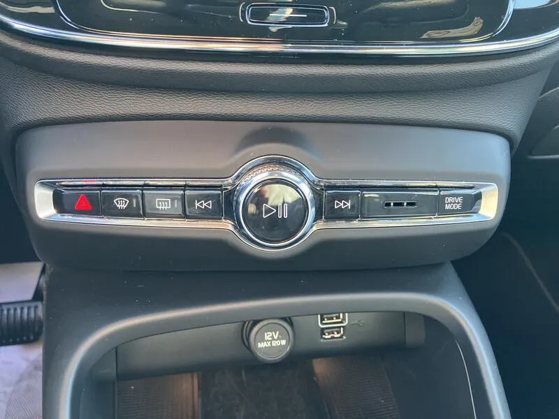 Volvo XC40 1.5 T4 Recharge PHEV Core - foto 39