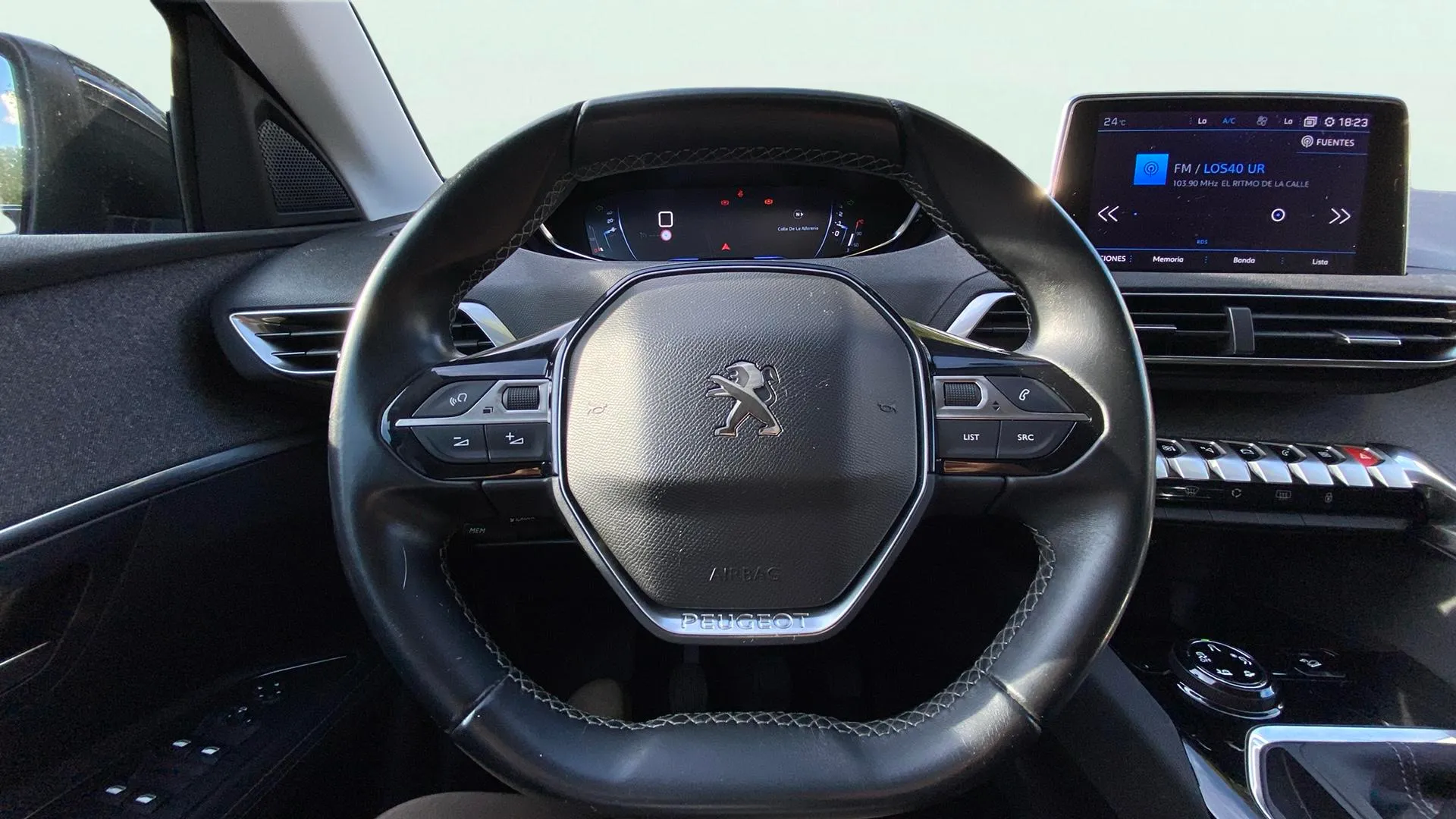 Peugeot 3008 1.2 PureTech Allure - foto 11