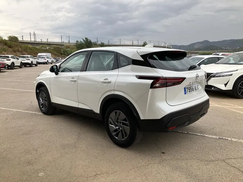 Nissan Qashqai DIG-T mHEV 4x2 Acenta - foto 4
