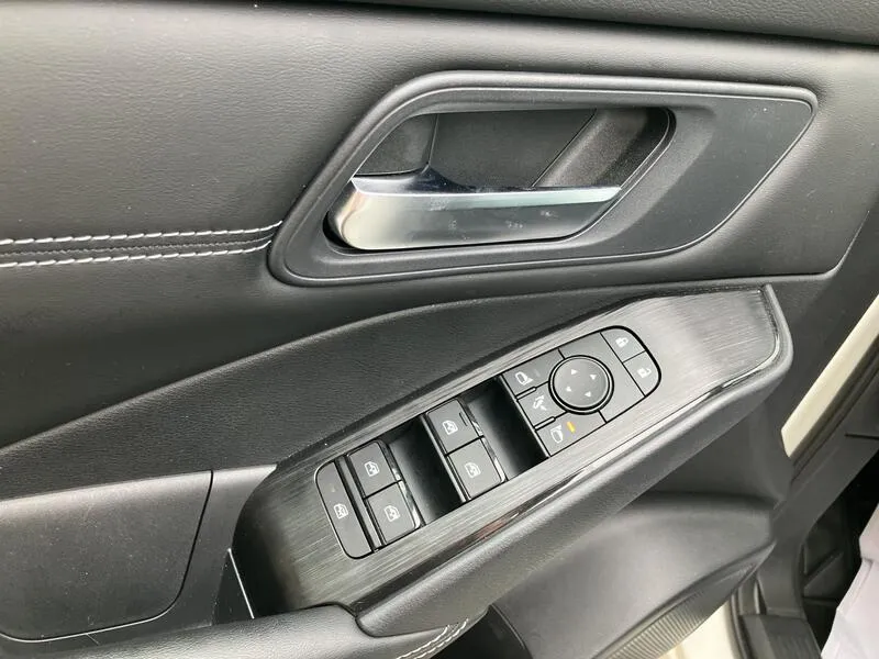 Nissan Qashqai DIG-T mHEV 4x2 Acenta - foto 12