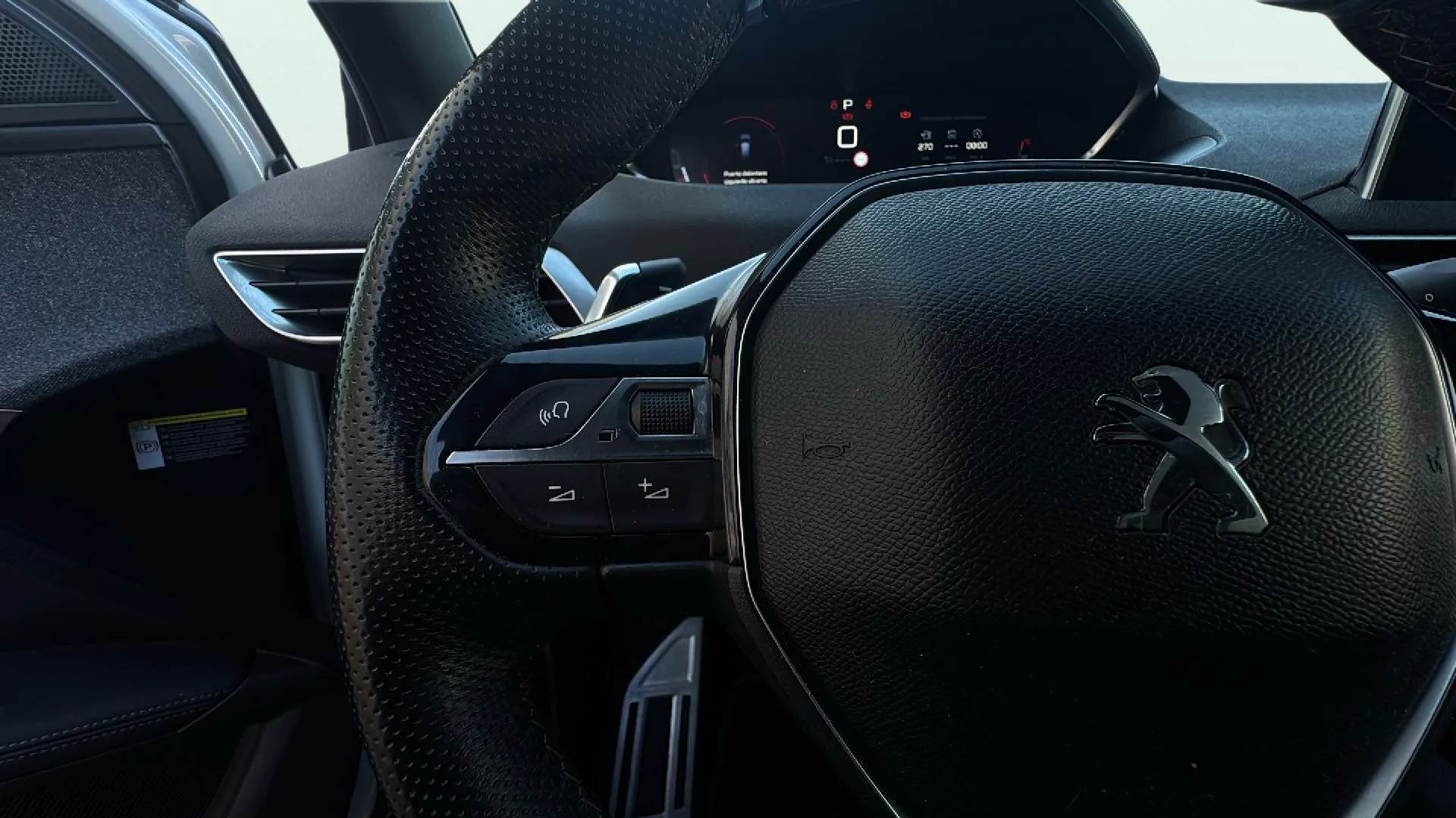 Peugeot 5008 GT-Line 1.2L PureTech EAT8 - foto 19