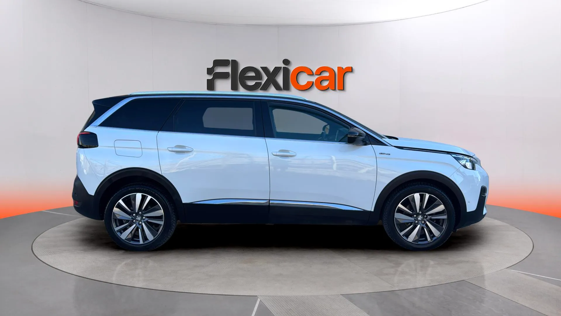 Peugeot 5008 GT-Line 1.2L PureTech EAT8 - foto 7