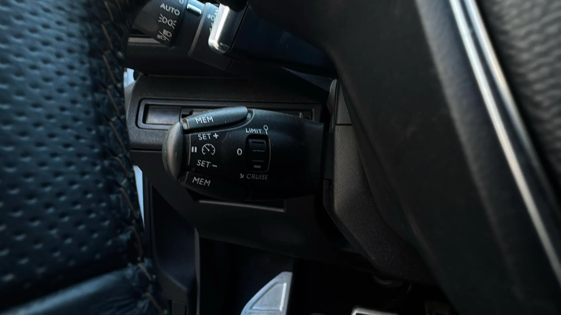 Peugeot 5008 GT-Line 1.2L PureTech EAT8 - foto 23
