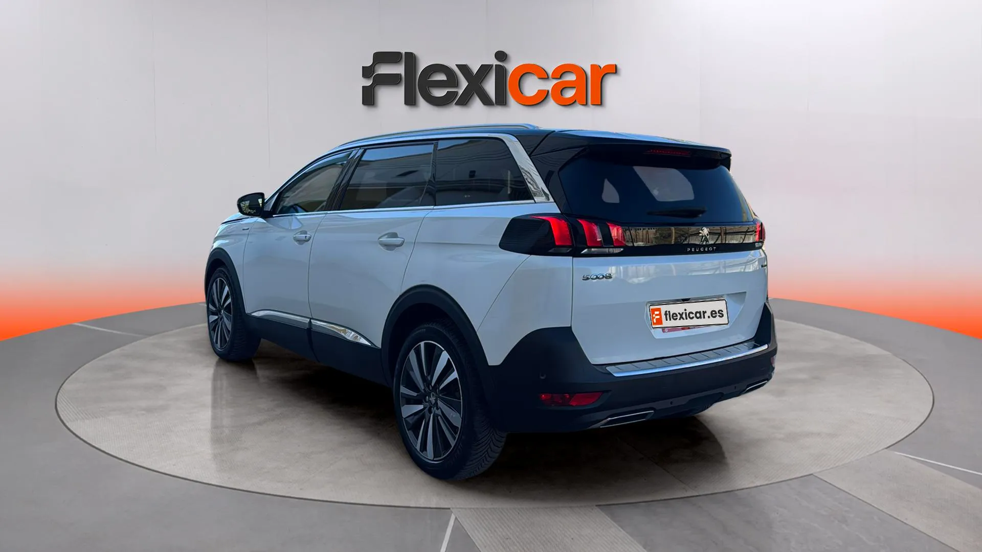 Peugeot 5008 GT-Line 1.2L PureTech EAT8 - foto 4