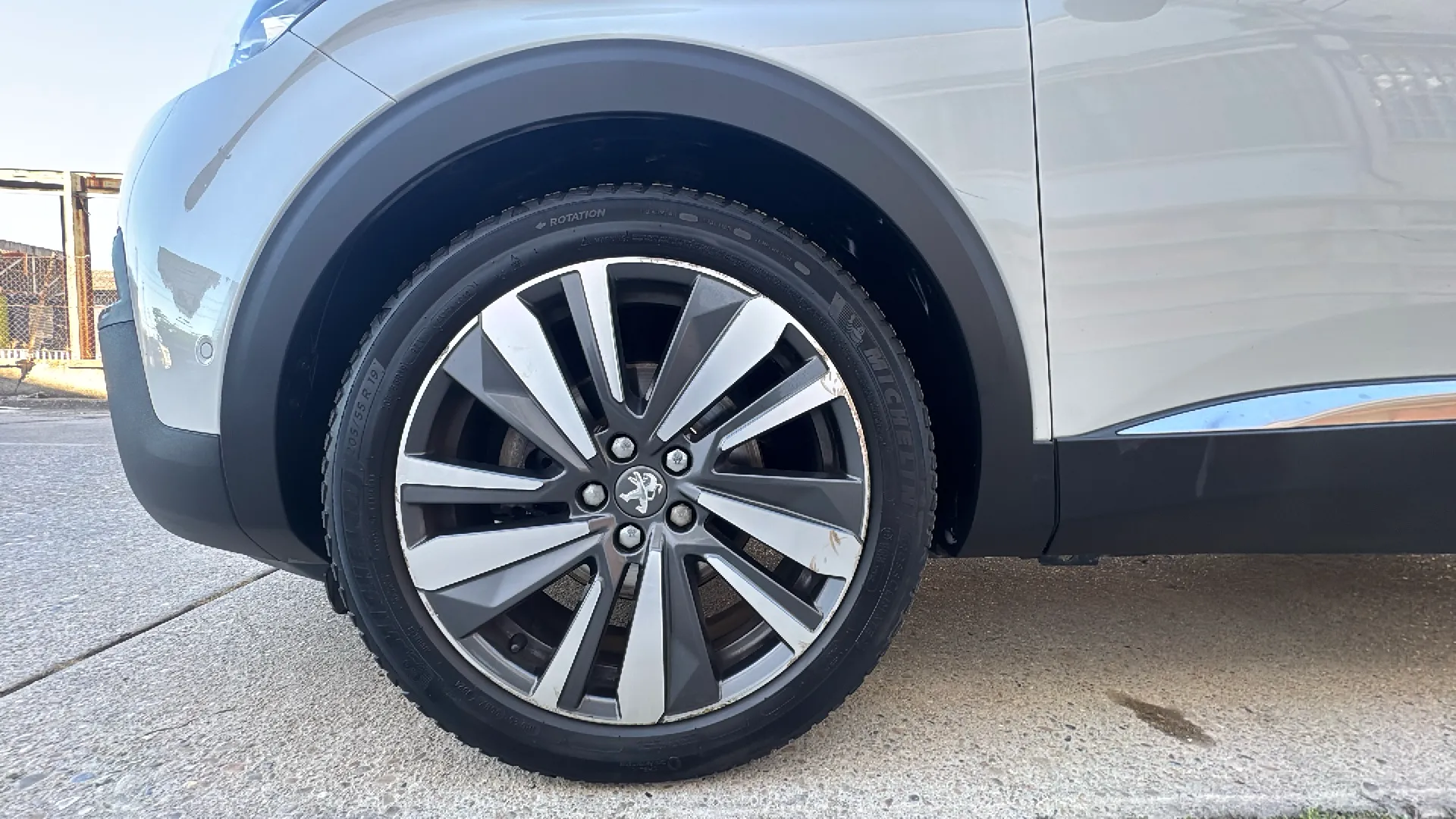 Peugeot 5008 GT-Line 1.2L PureTech EAT8 - foto 17