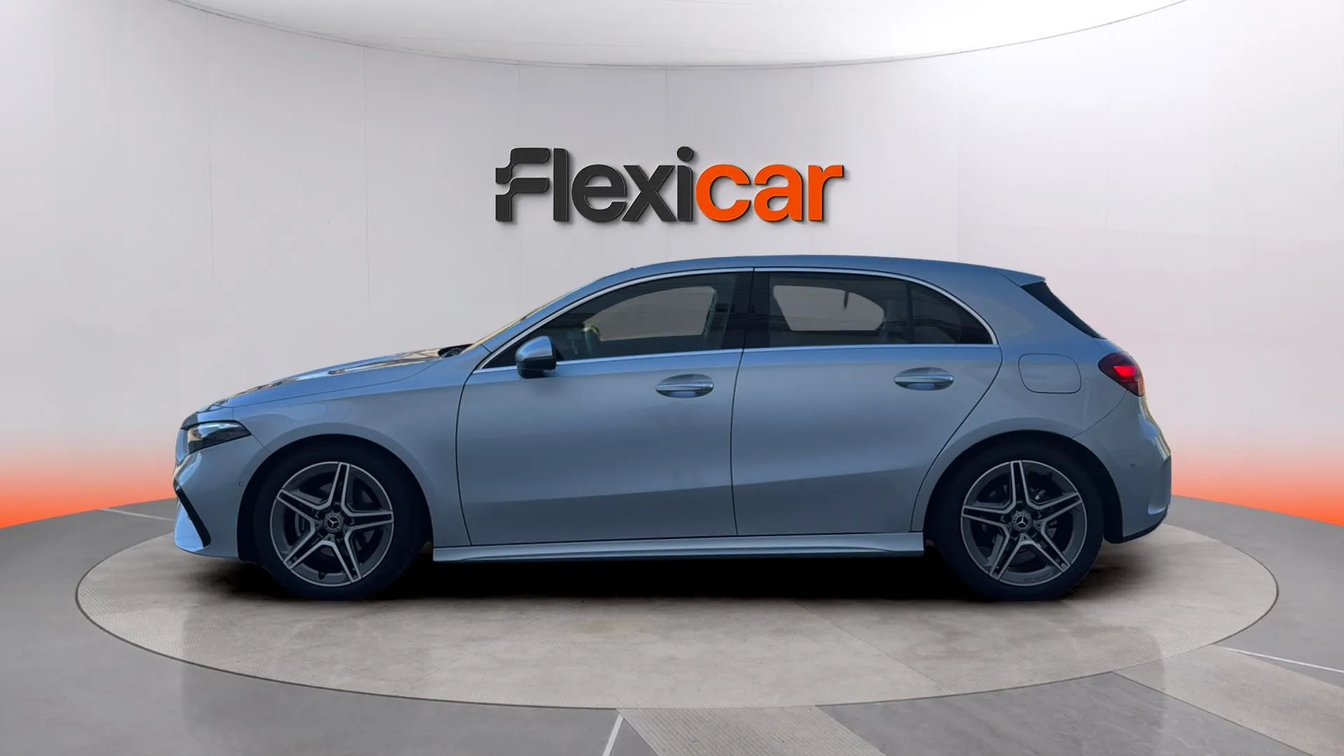 Mercedes-Benz Clase A A 180 - foto 6