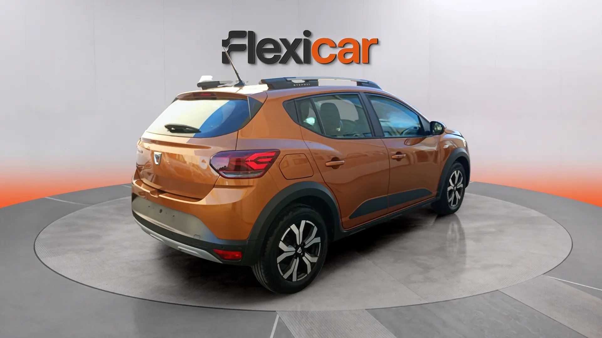 Dacia Sandero Stepway Comfort TCe - foto 5