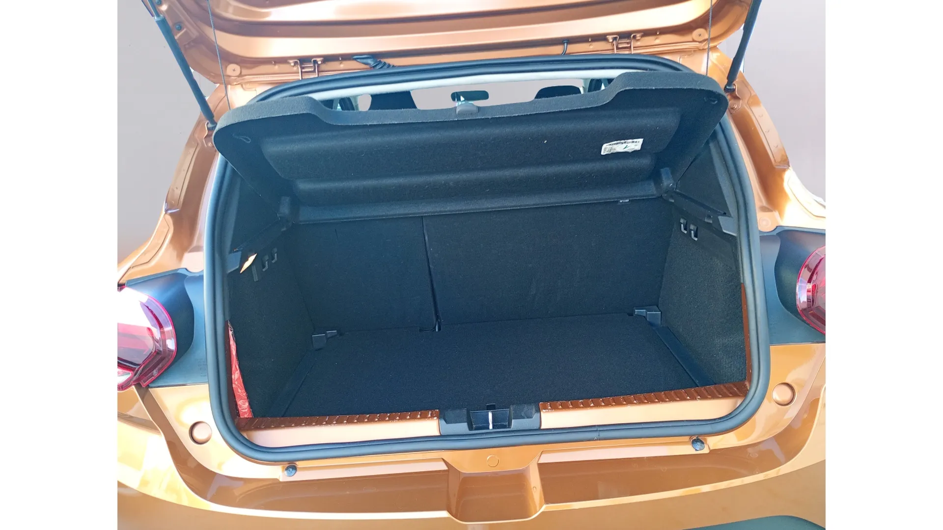 Dacia Sandero Stepway Comfort TCe - foto 9