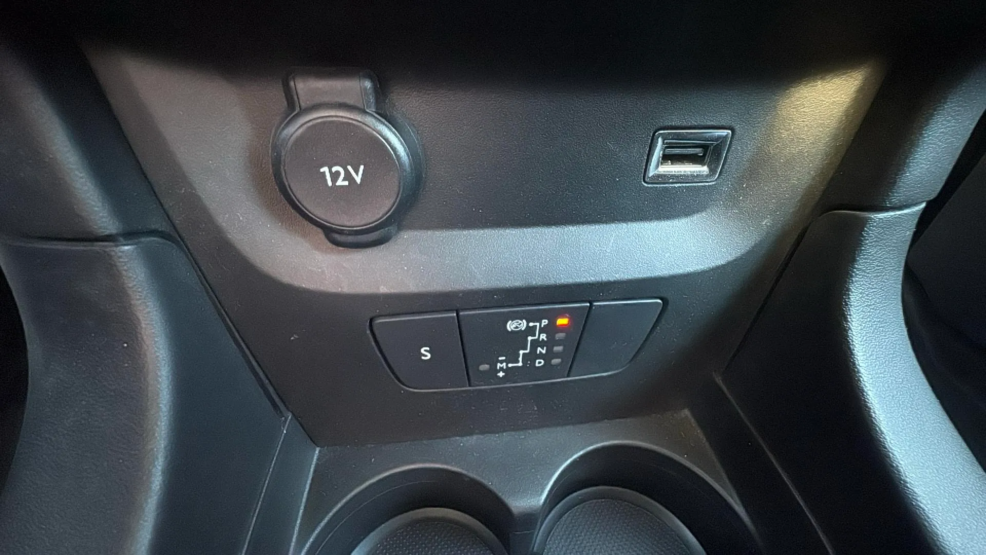 Citroën C3 PureTech Shine EAT6 - foto 24