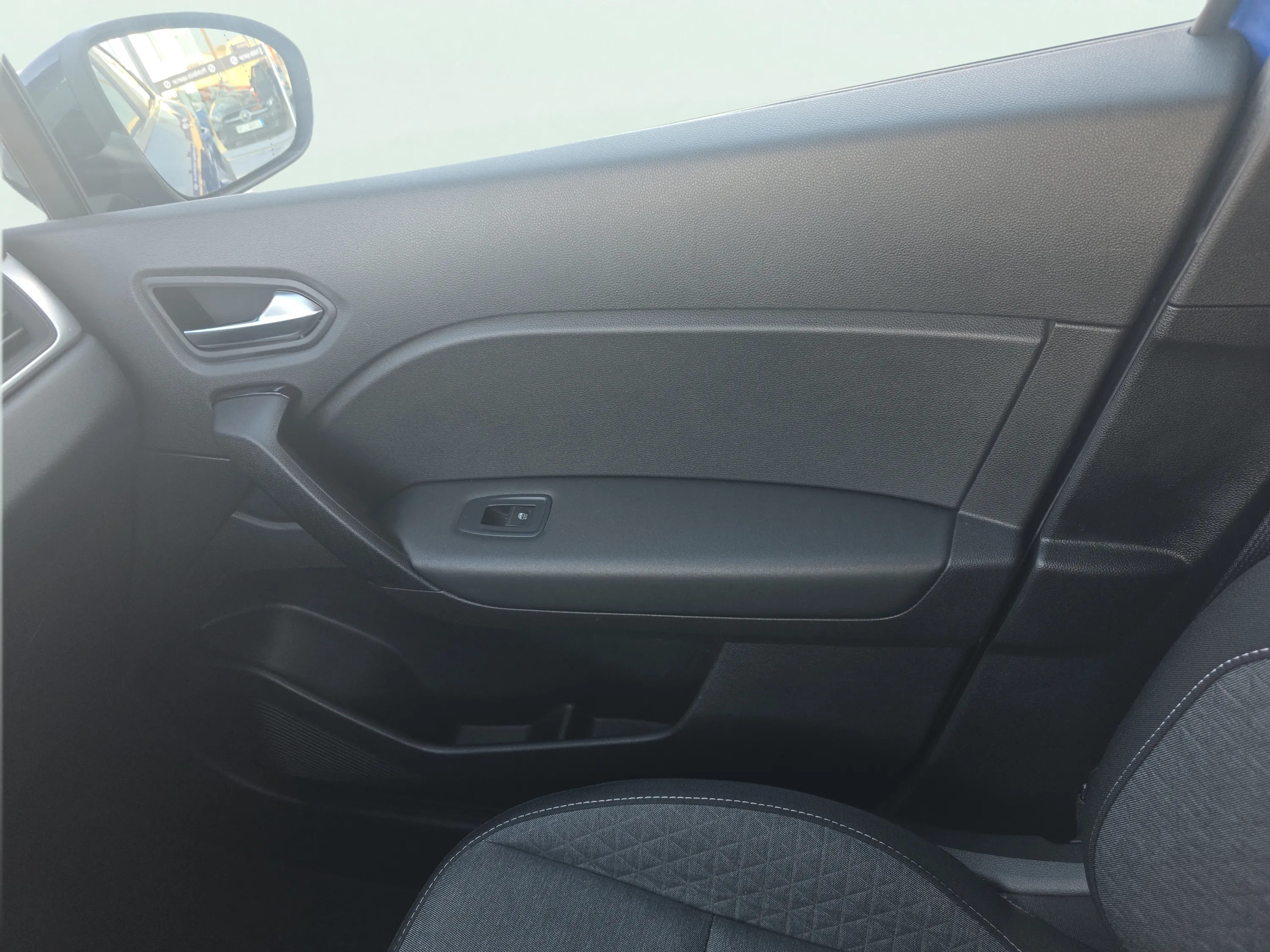 Renault Captur evolution TCe - foto 17