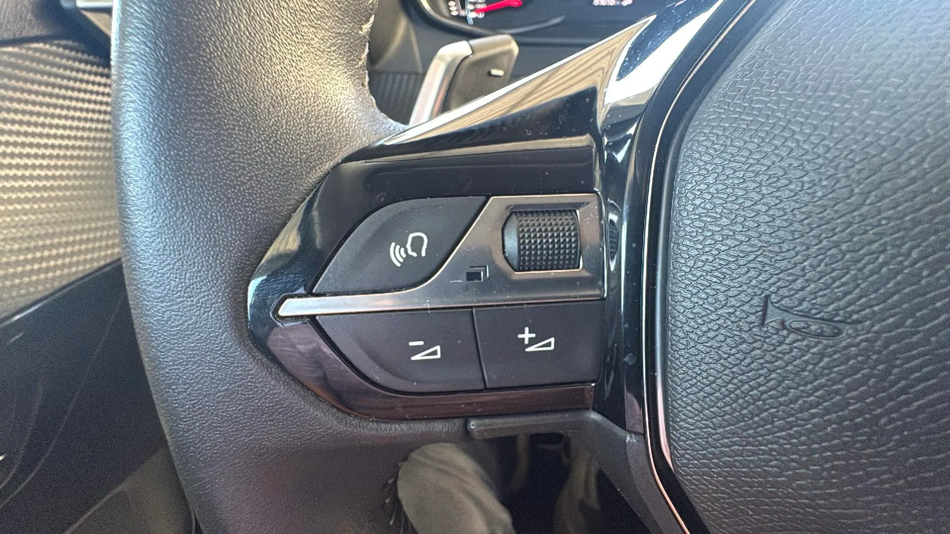 Peugeot 208 PureTech EAT8 Allure - foto 16