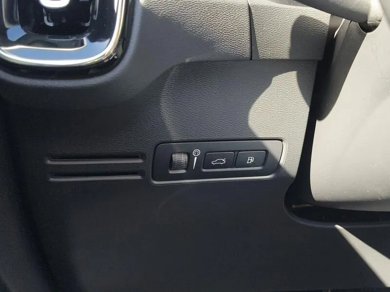Volvo XC40 1.5 T4 Recharge PHEV Core - foto 26