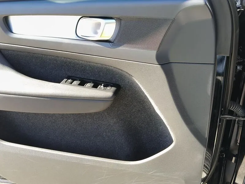 Volvo XC40 1.5 T4 Recharge PHEV Core - foto 28