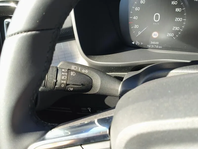 Volvo XC40 1.5 T4 Recharge PHEV Core - foto 25