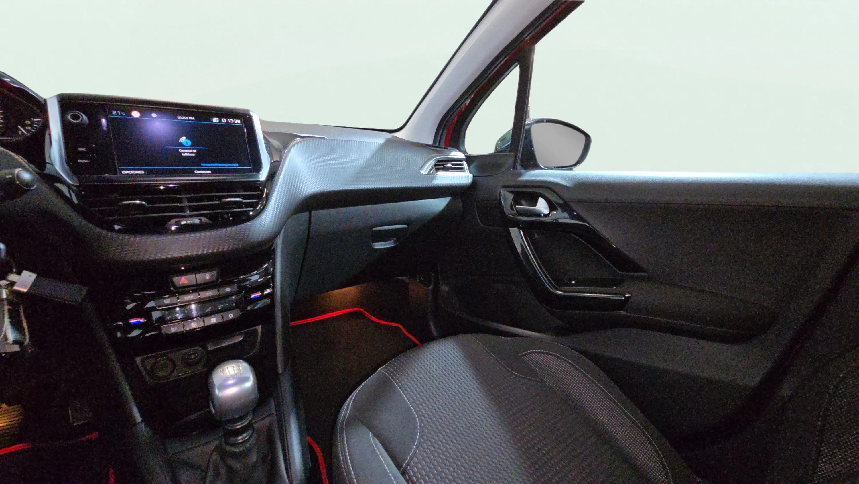 Peugeot 208 Allure 1.2L PureTech - foto 15
