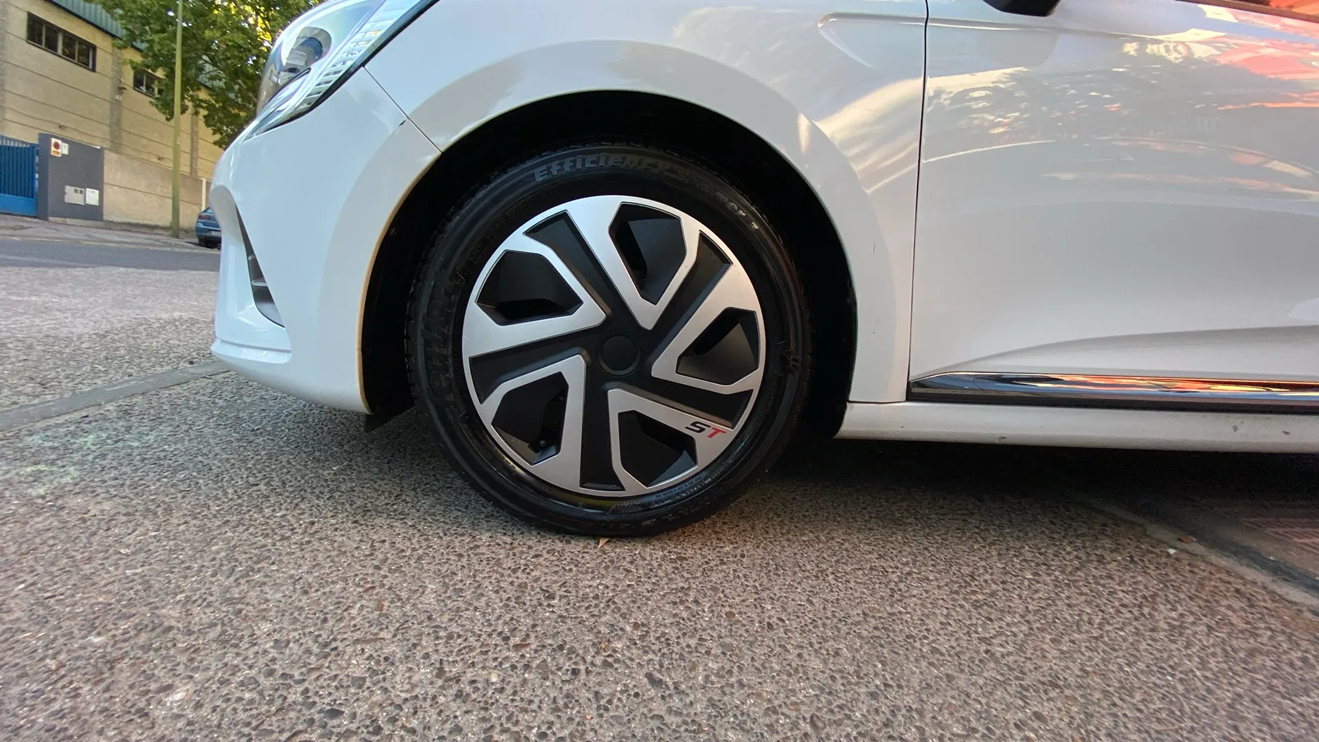 Renault Clio Zen TCe GPF - foto 21