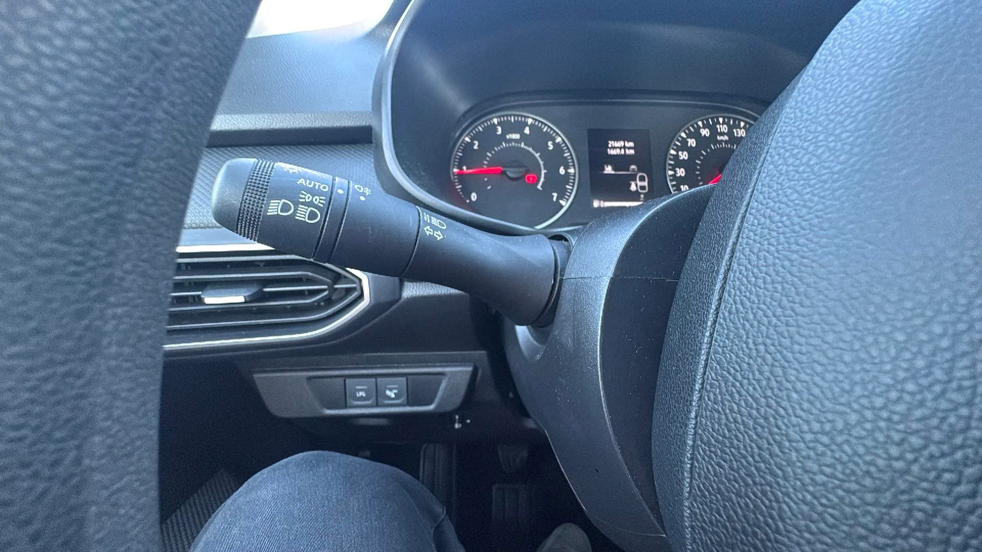 Dacia Sandero Essential ECO-G - foto 15