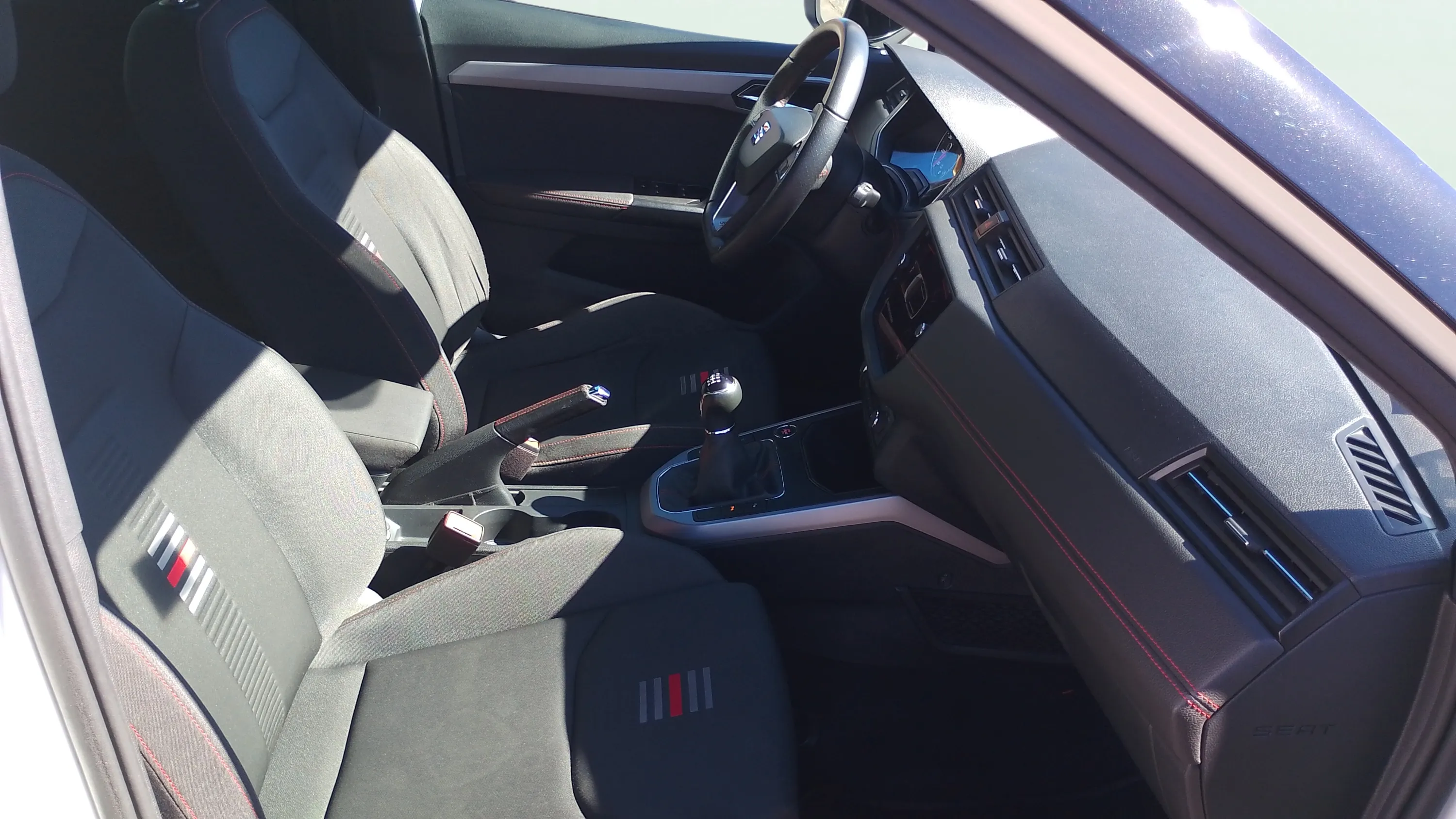 SEAT Arona 1.0 TSI FR Ecomotive - foto 14