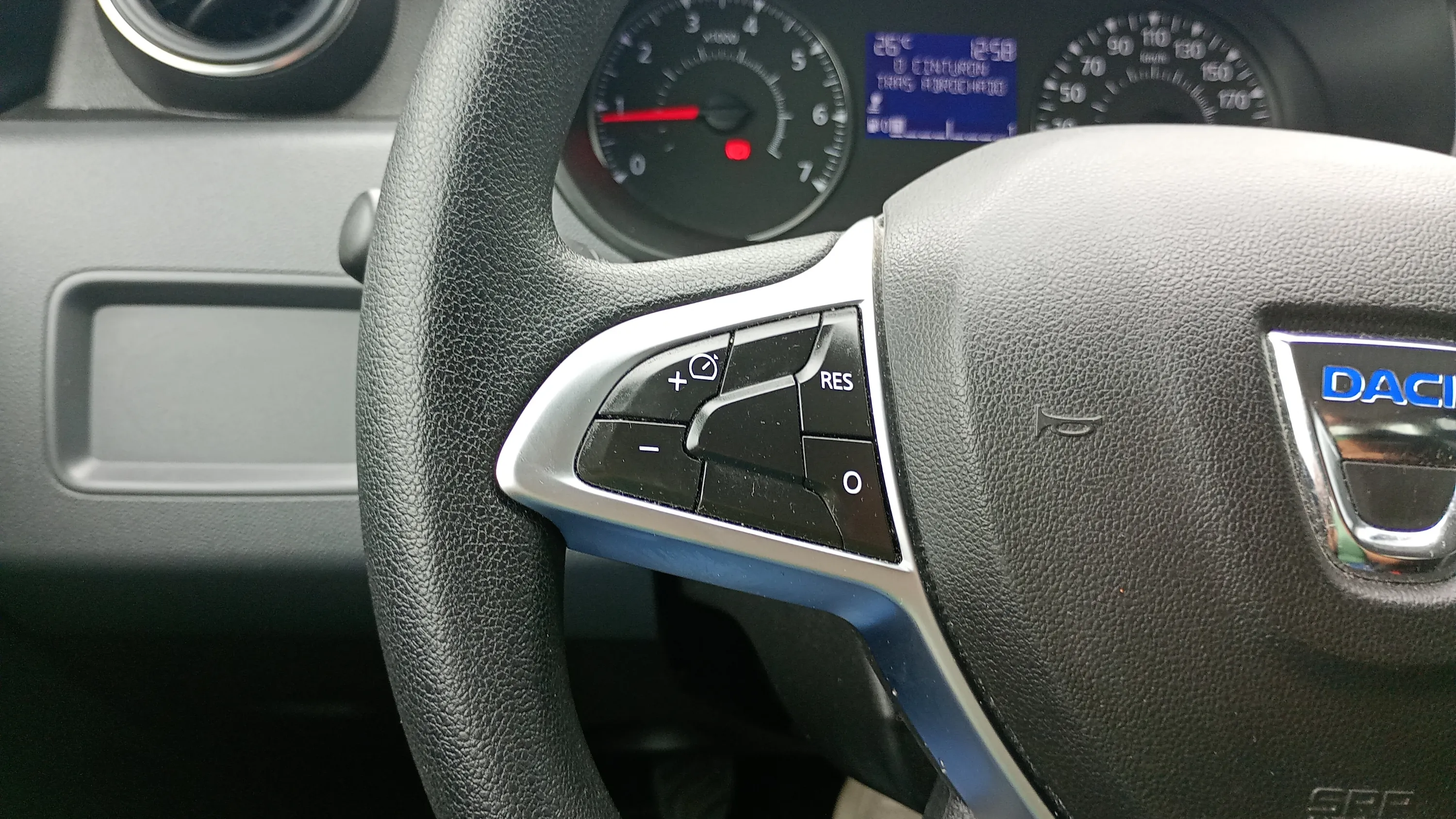 Dacia Duster Essential TCe 4x2 - foto 15
