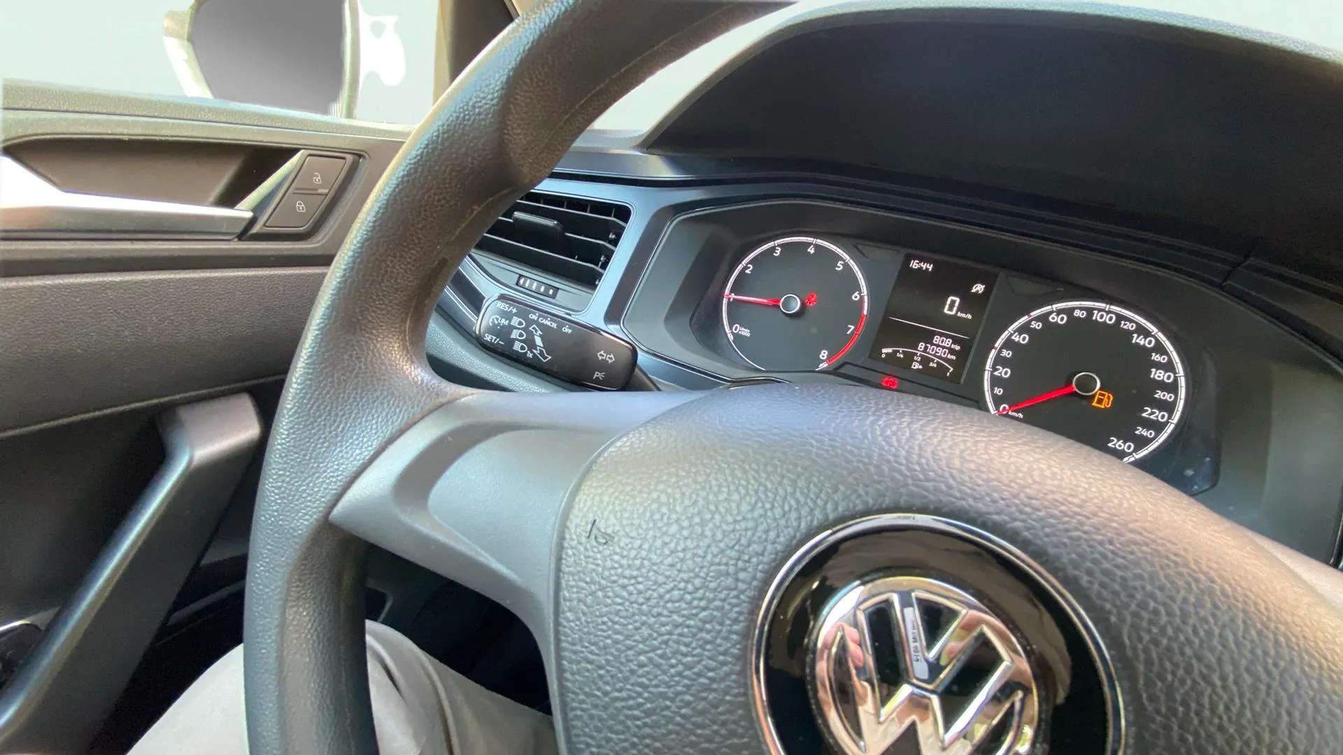 Volkswagen Polo Advance 1.0 - foto 20