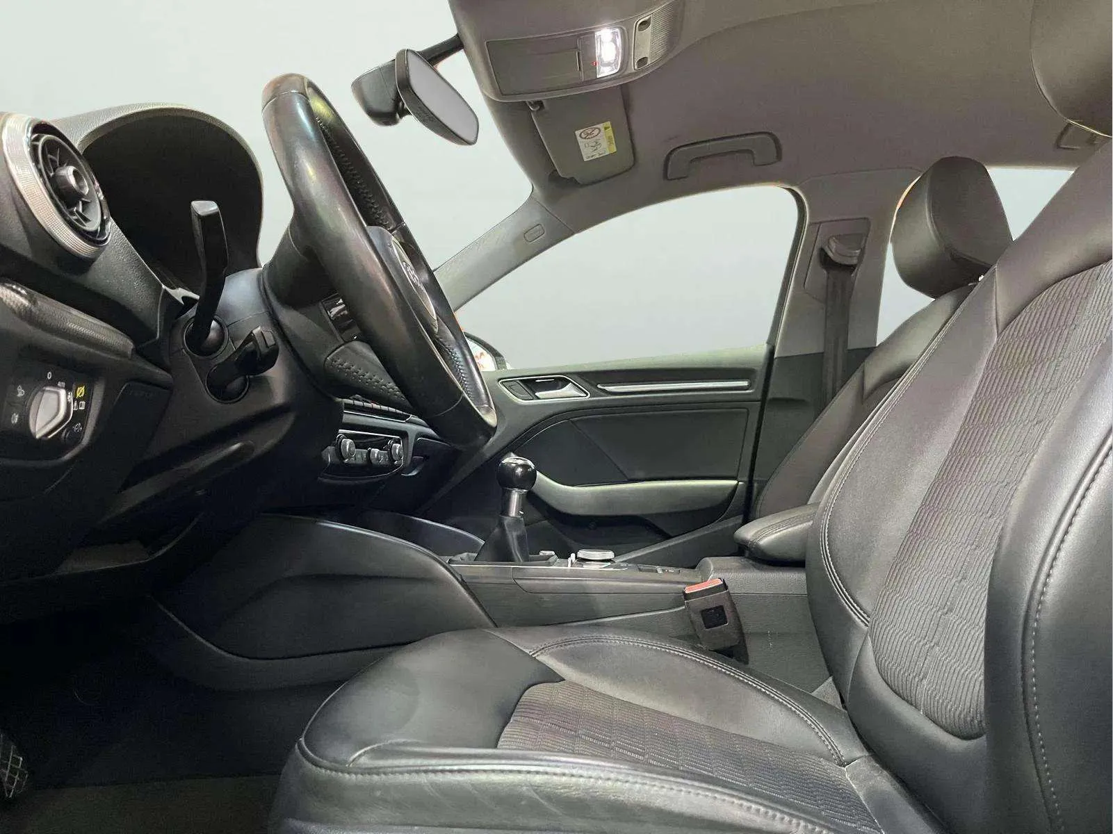 Audi A3 design edition 1.6 TDI Sedan - foto 22