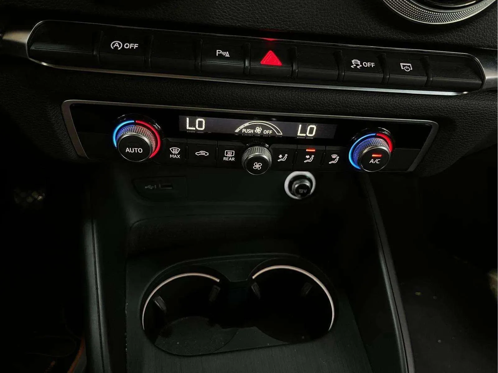 Audi A3 design edition 1.6 TDI Sedan - foto 21