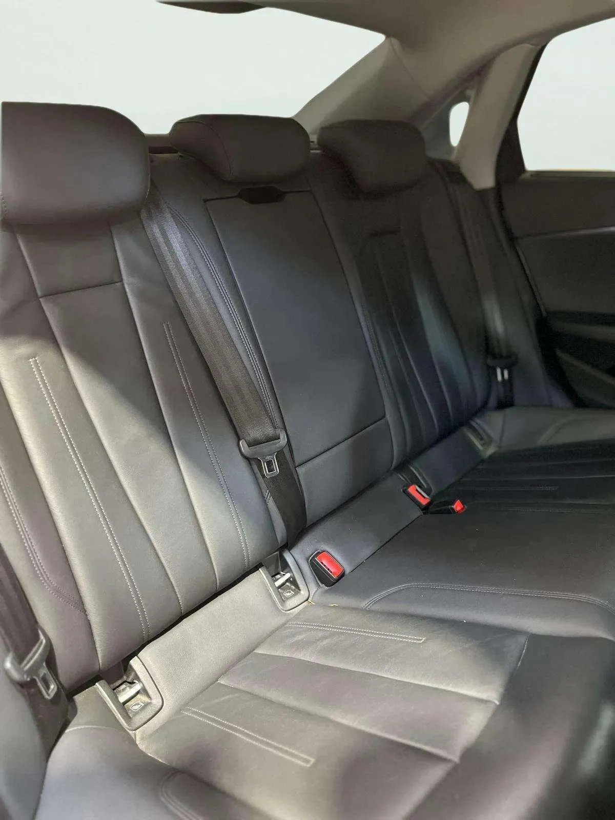 Audi A4 Advanced 35 TFSI S tronic - foto 25