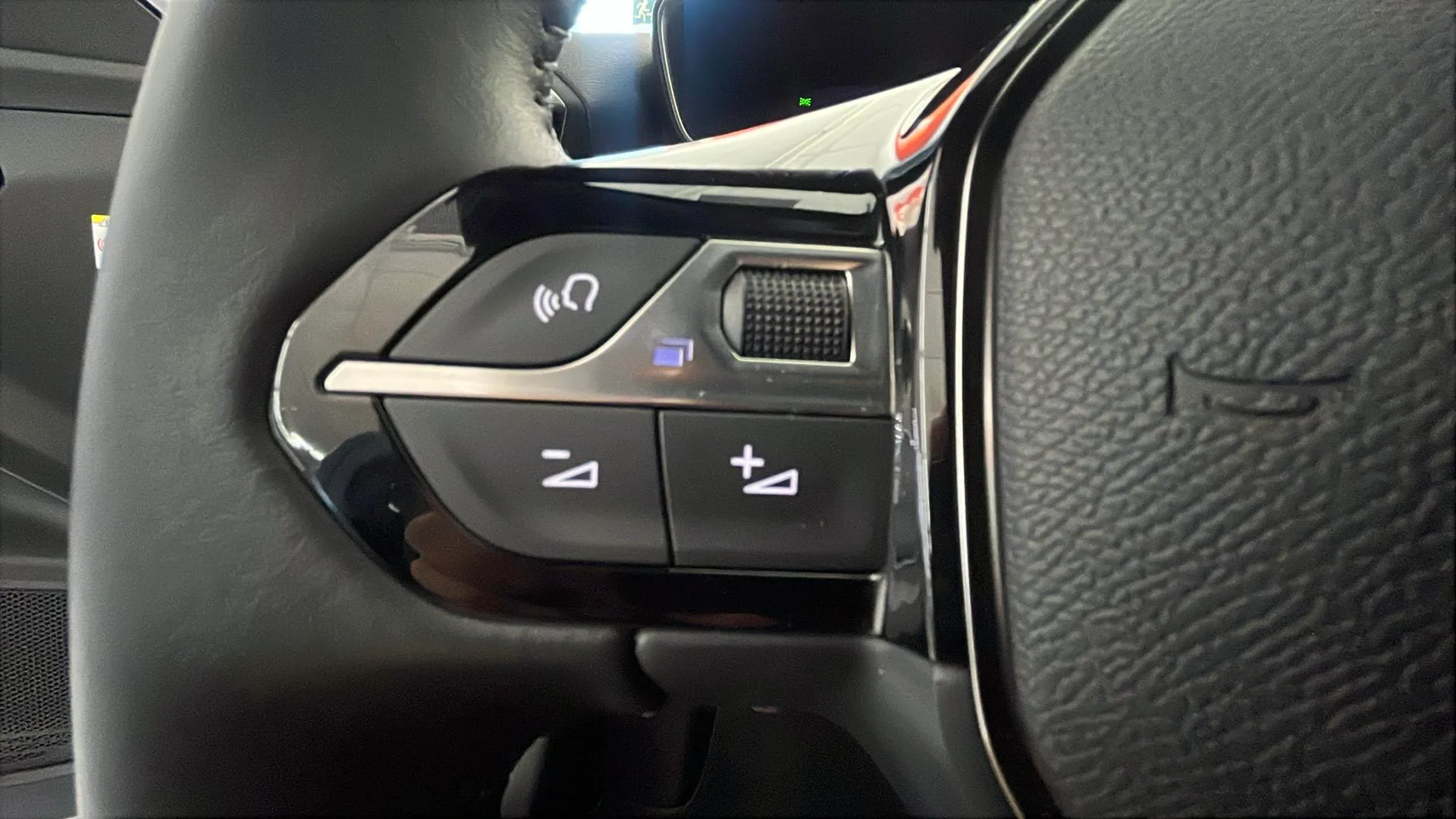 Peugeot 2008 Allure Gasolina 100 - foto 23