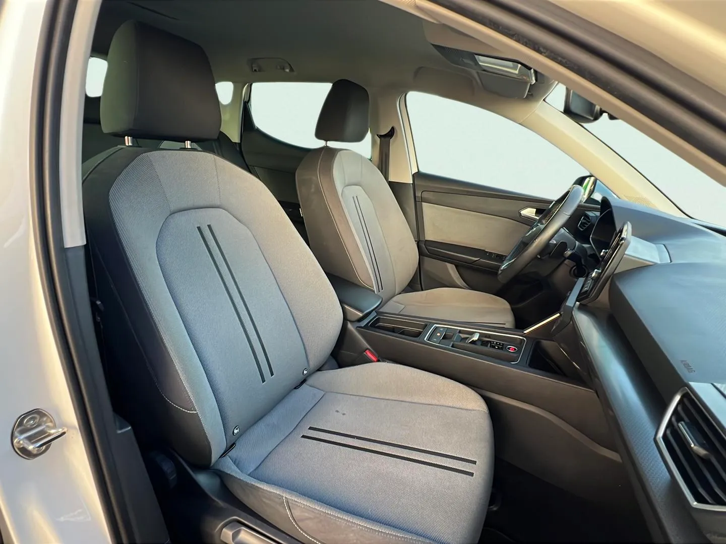 SEAT León 1.0 eTSI DSG-7 Style - foto 13