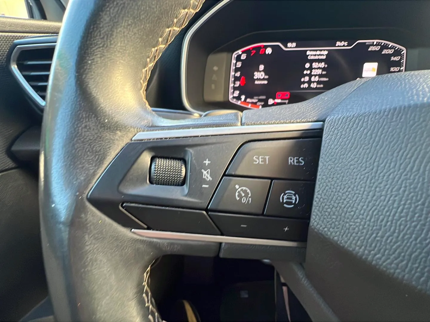 SEAT León 1.0 eTSI DSG-7 Style - foto 19