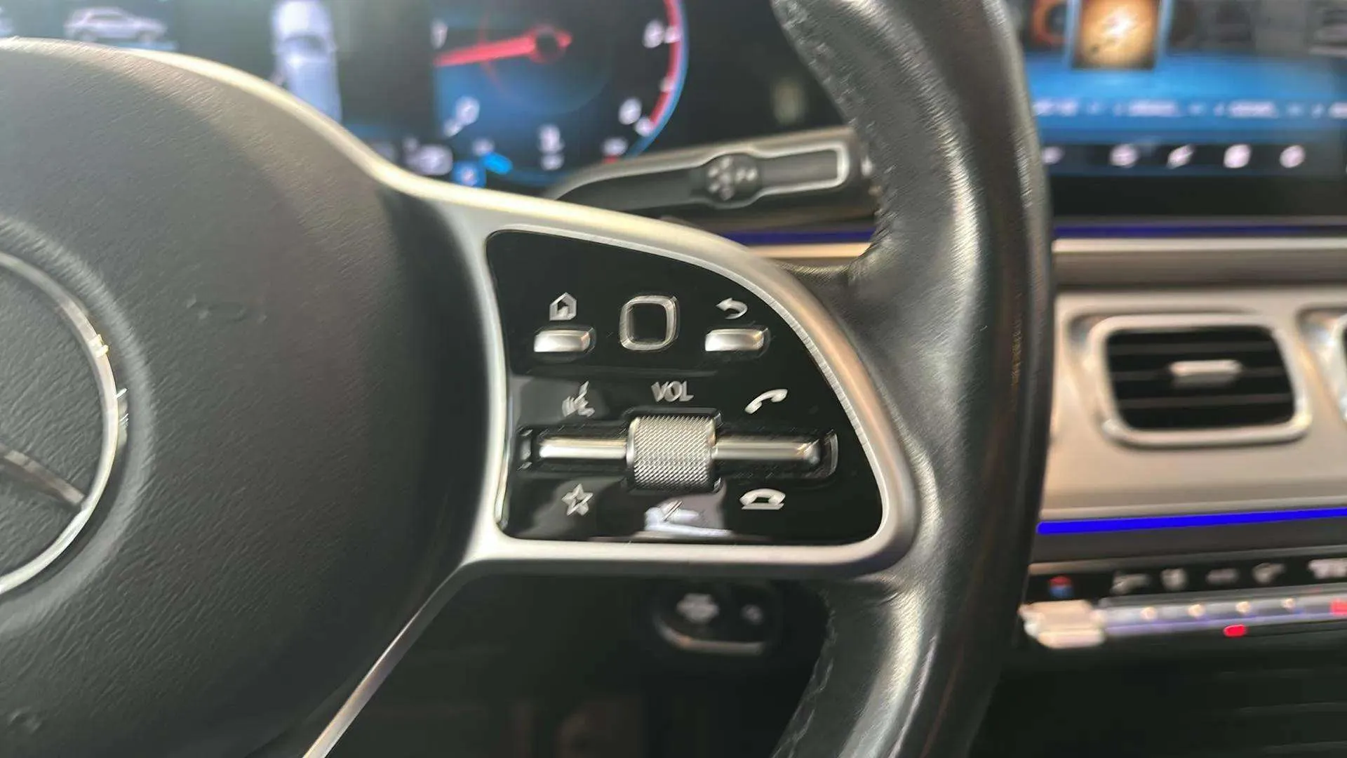 Mercedes-Benz GLE 350 d 4MATIC - foto 13