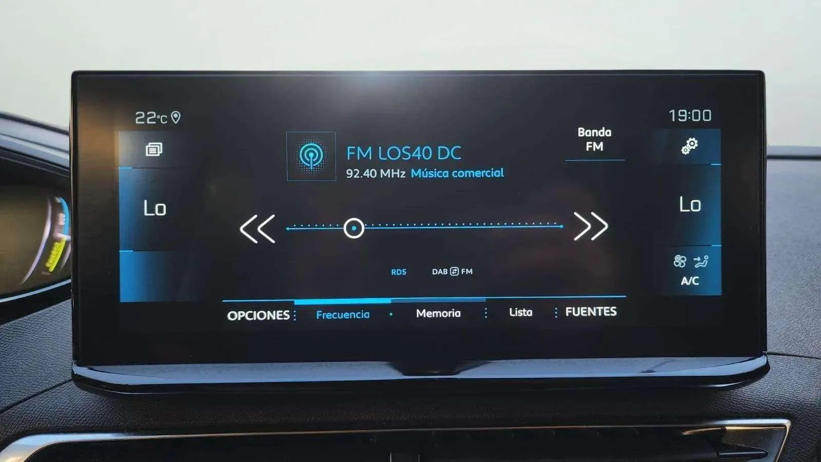 Peugeot 3008 1.2 Allure eDCS6 - foto 12