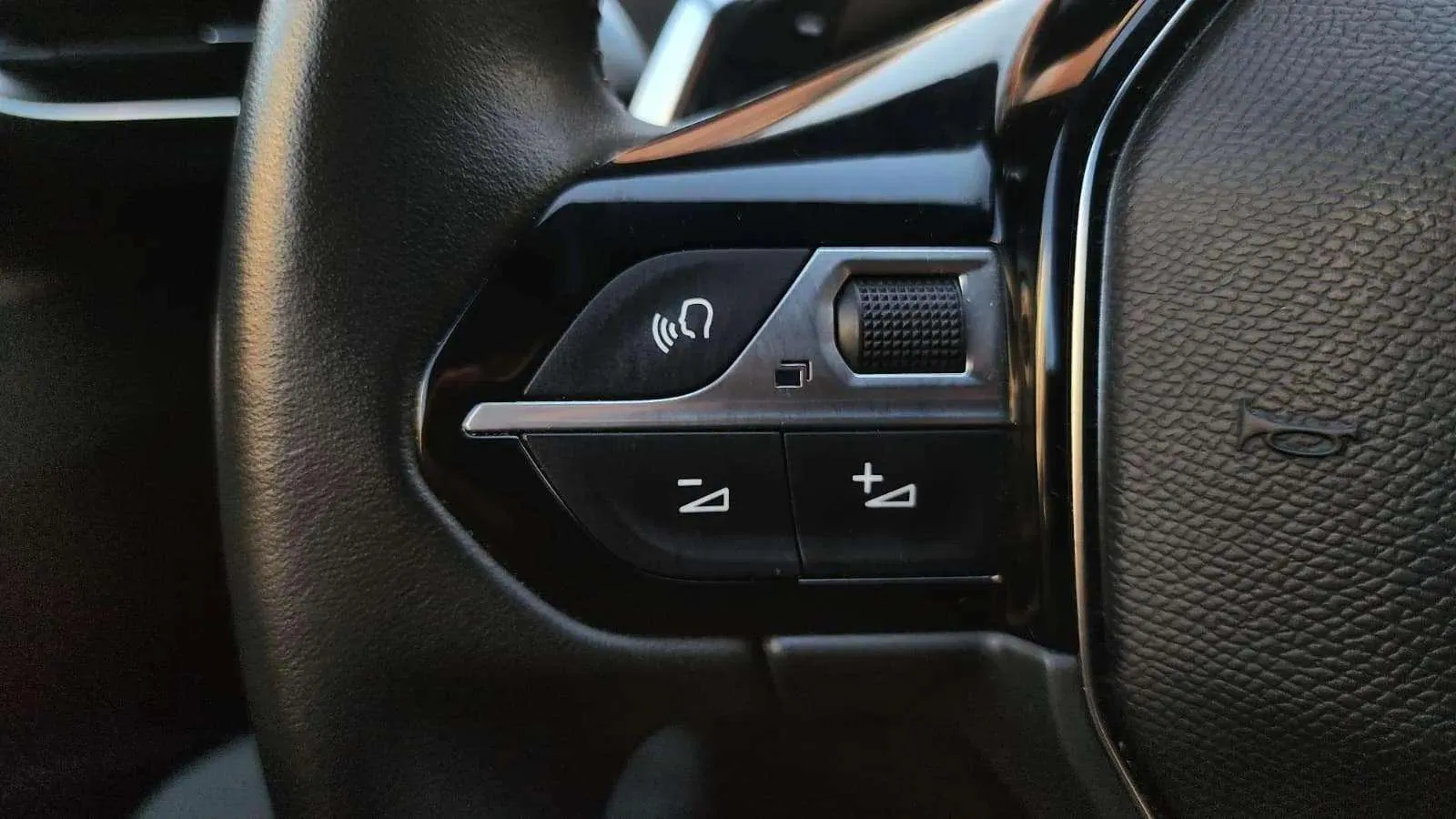 Peugeot 3008 1.2 Allure eDCS6 - foto 10