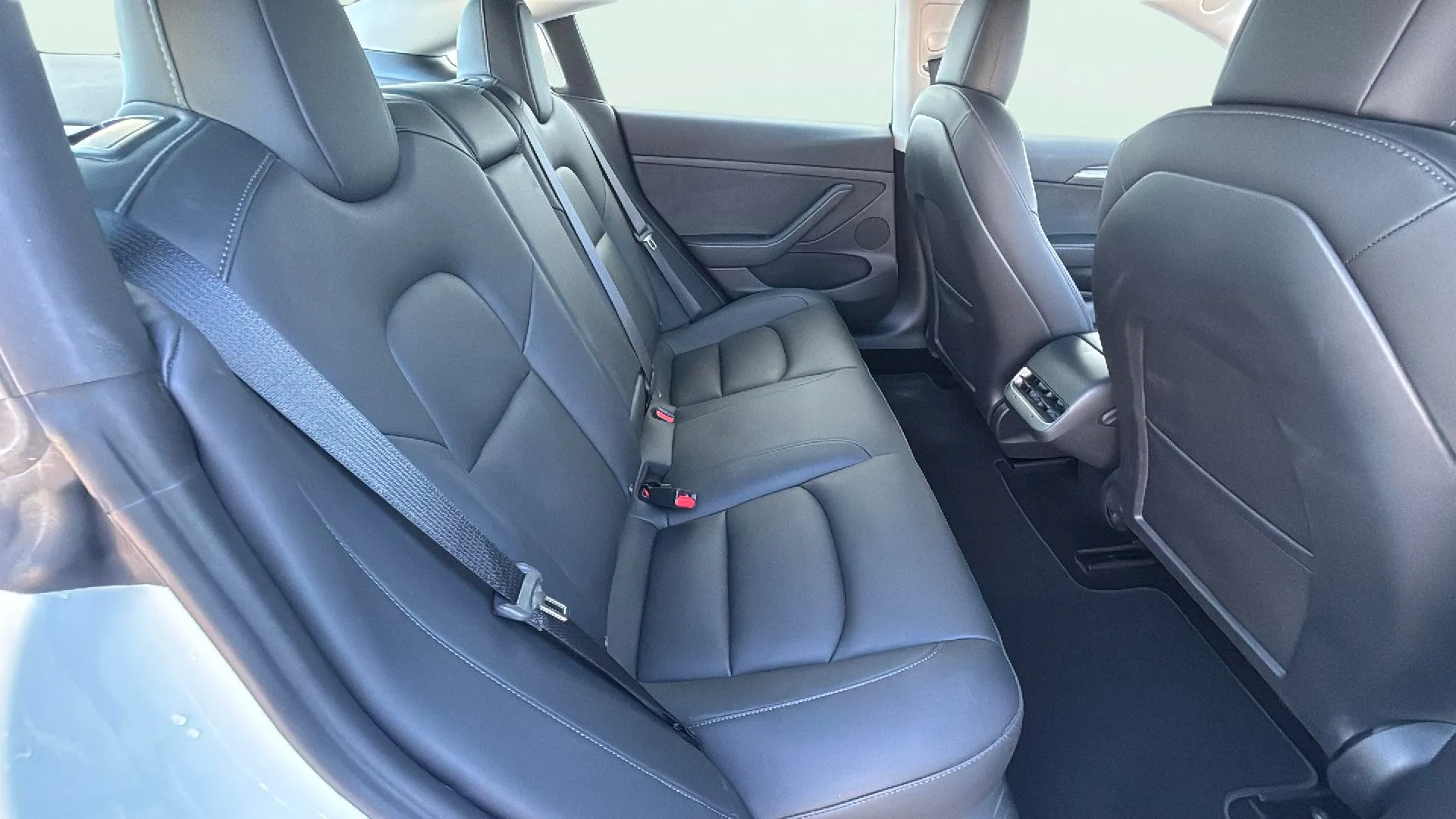 Tesla Model 3 Gran Autonomía 4WD - foto 18