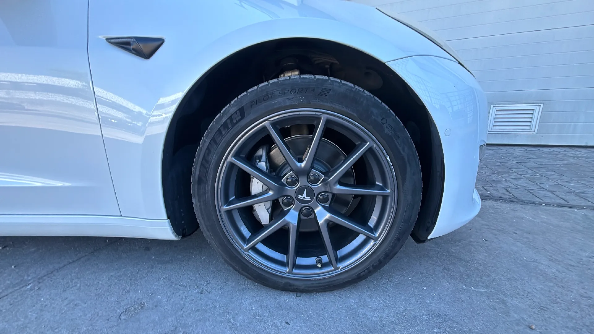 Tesla Model 3 Gran Autonomía 4WD - foto 10