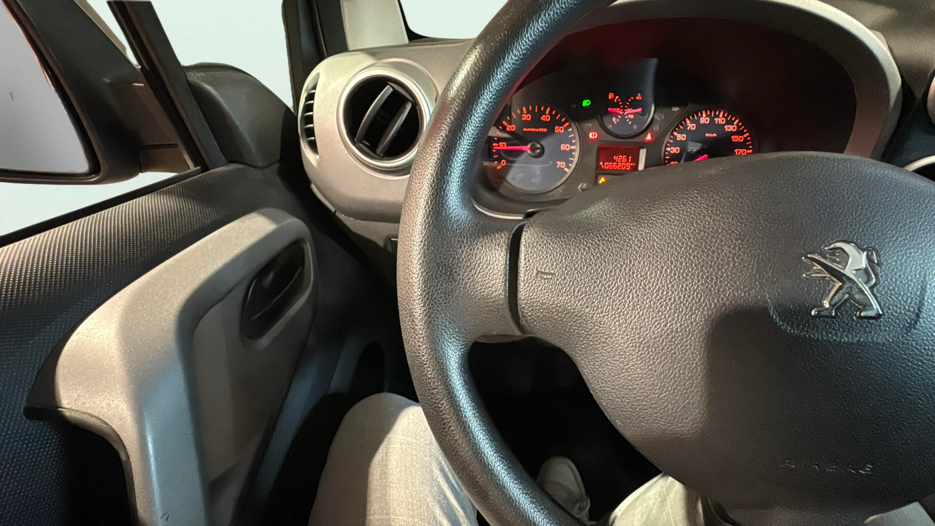 Peugeot Partner Tepee Active 1.2 PureTech - foto 19