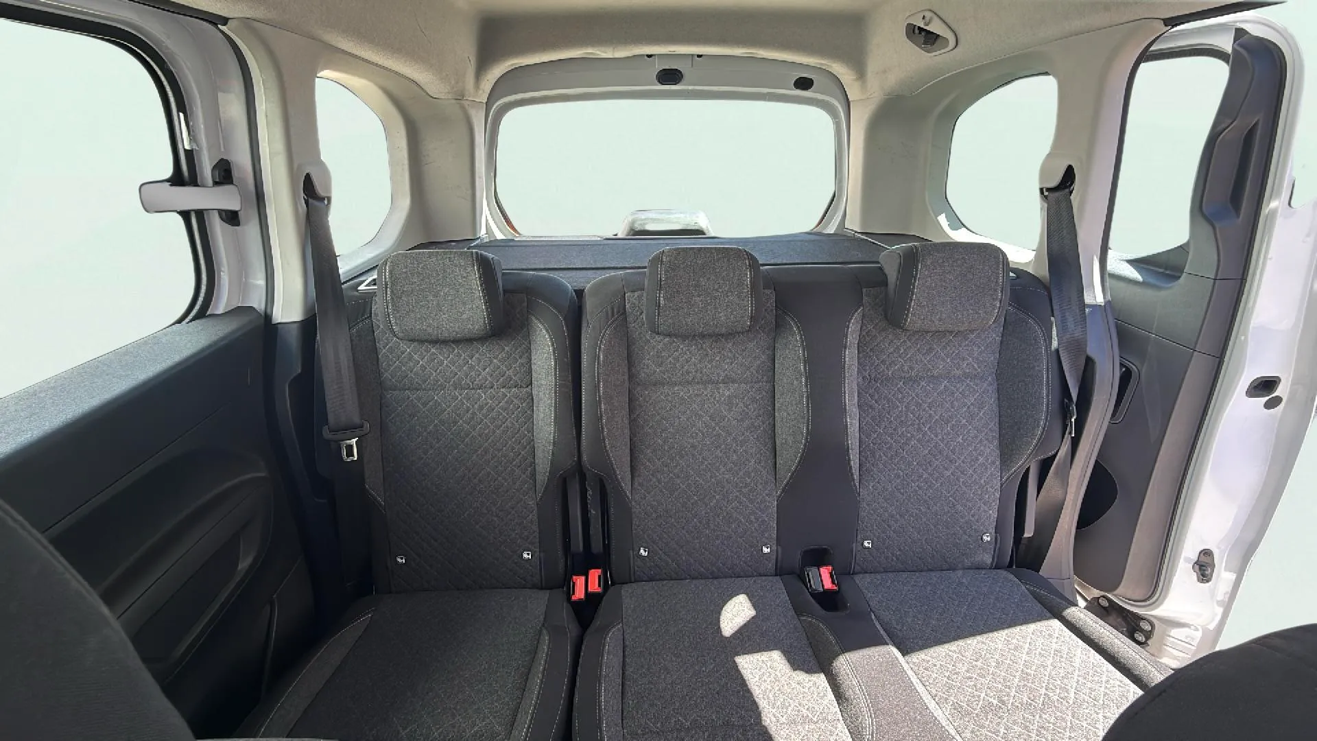 Opel Combo 1.5 TD Business Edition L N1 - foto 19