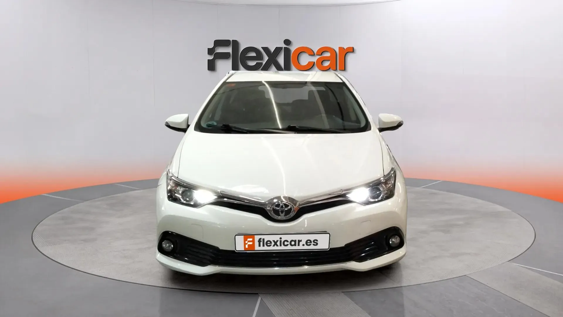 Toyota Auris 1.2 120T Active - foto 2