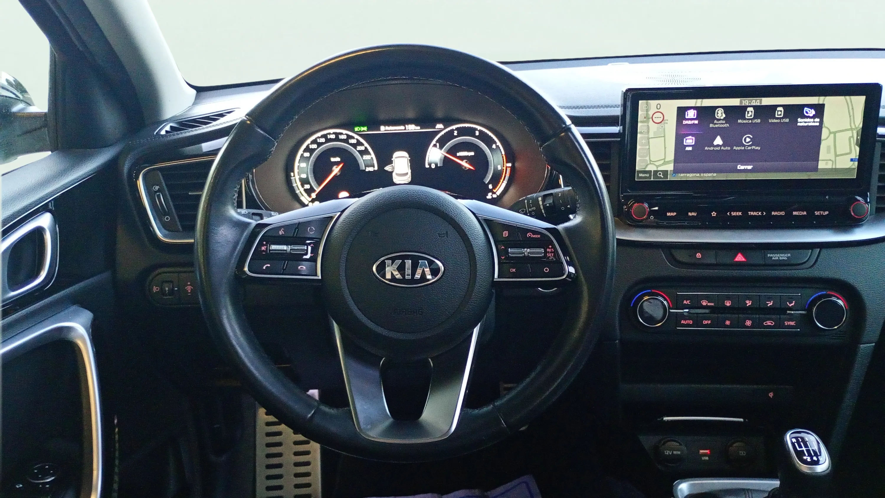 Kia XCeed 1.6 CRDi Drive - foto 13
