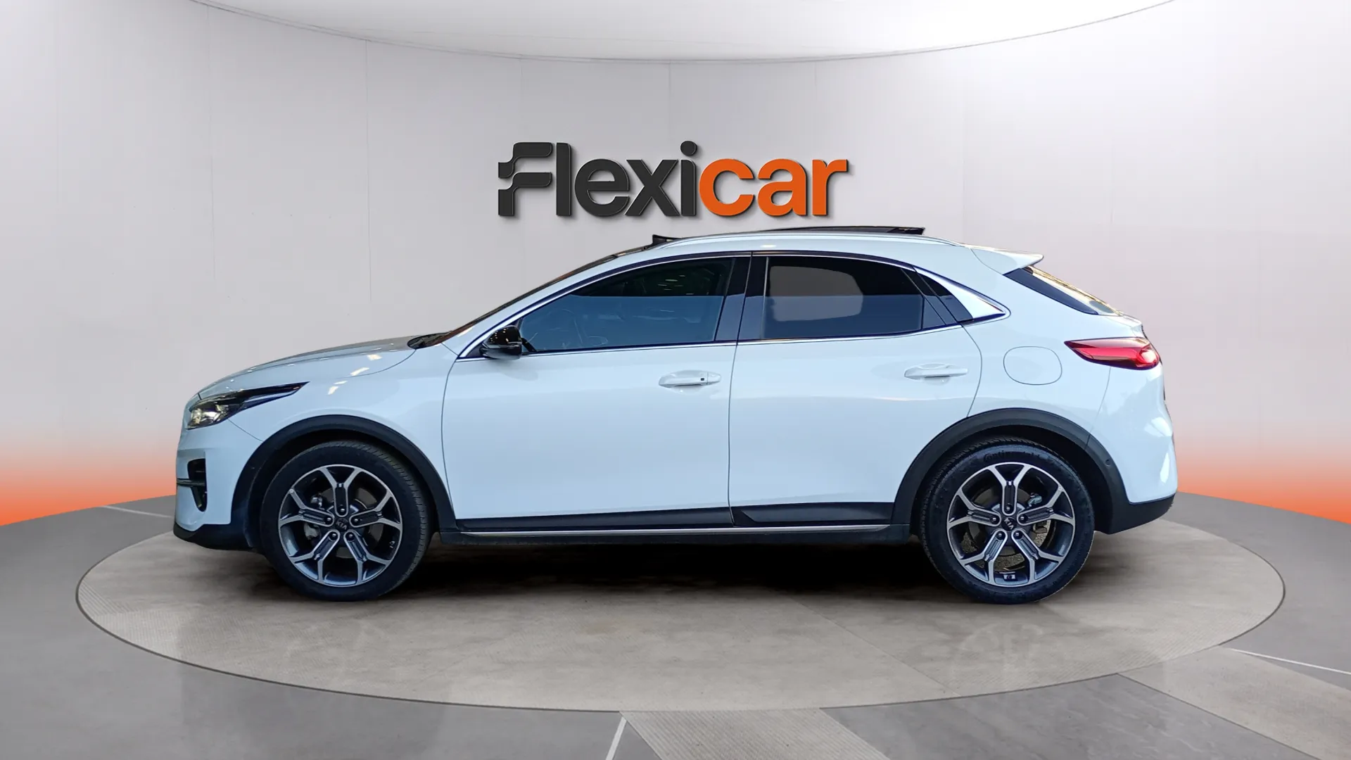 Kia XCeed 1.6 CRDi Drive - foto 4