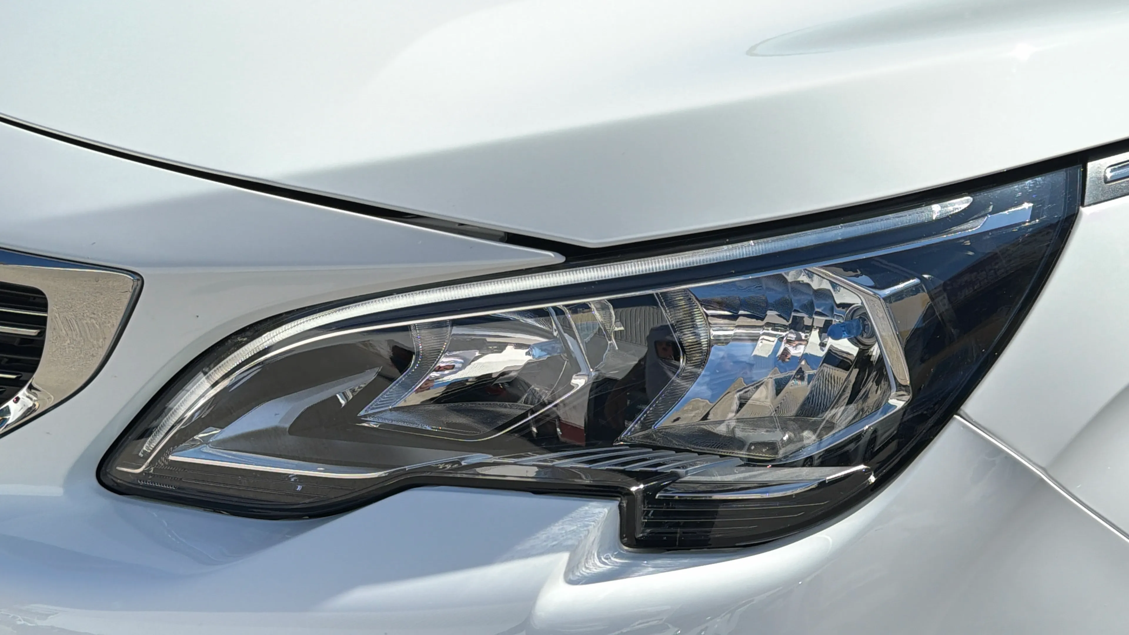 Peugeot 5008 Allure 1.2L PureTech - foto 11