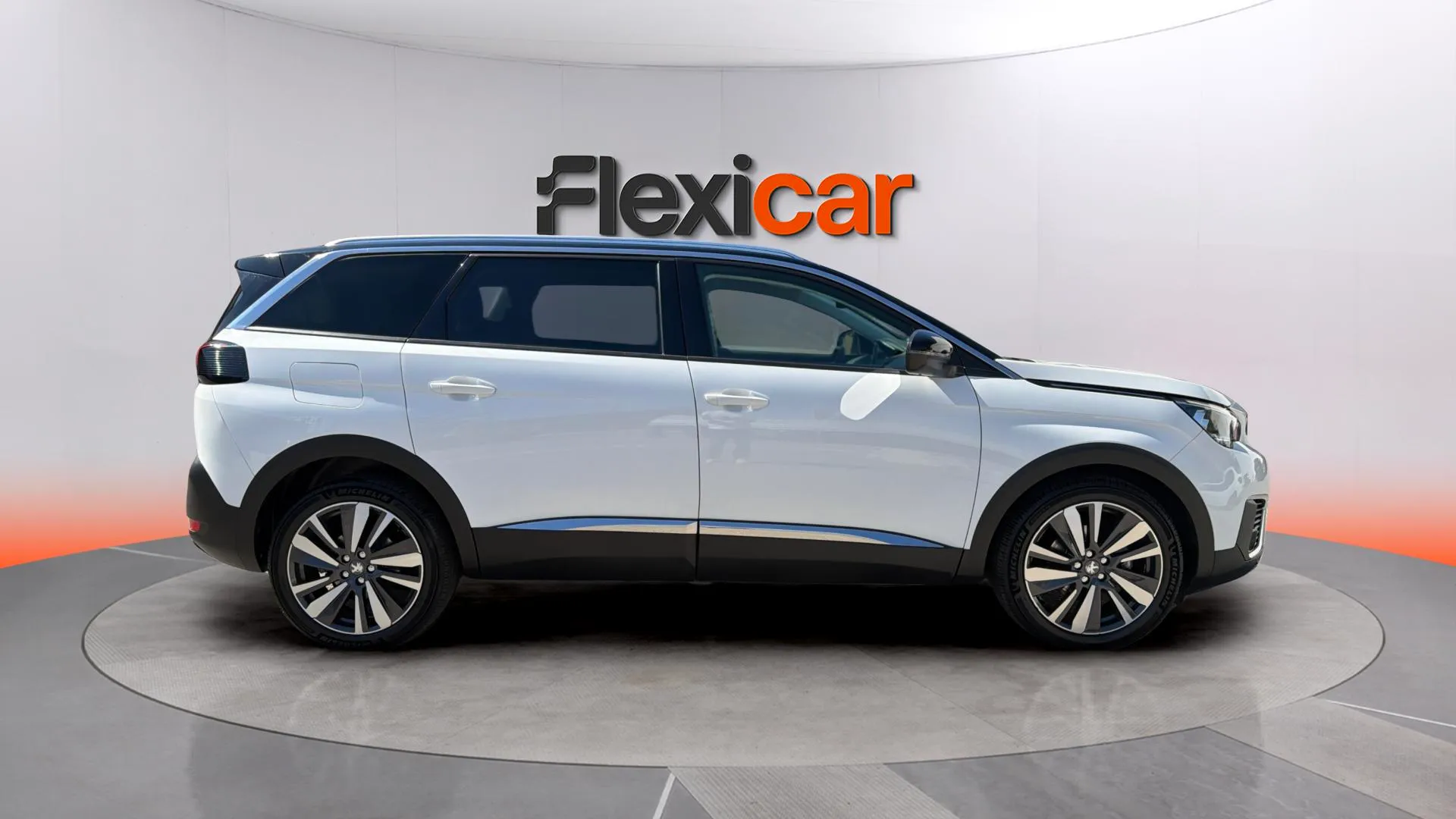 Peugeot 5008 Allure 1.2L PureTech - foto 5