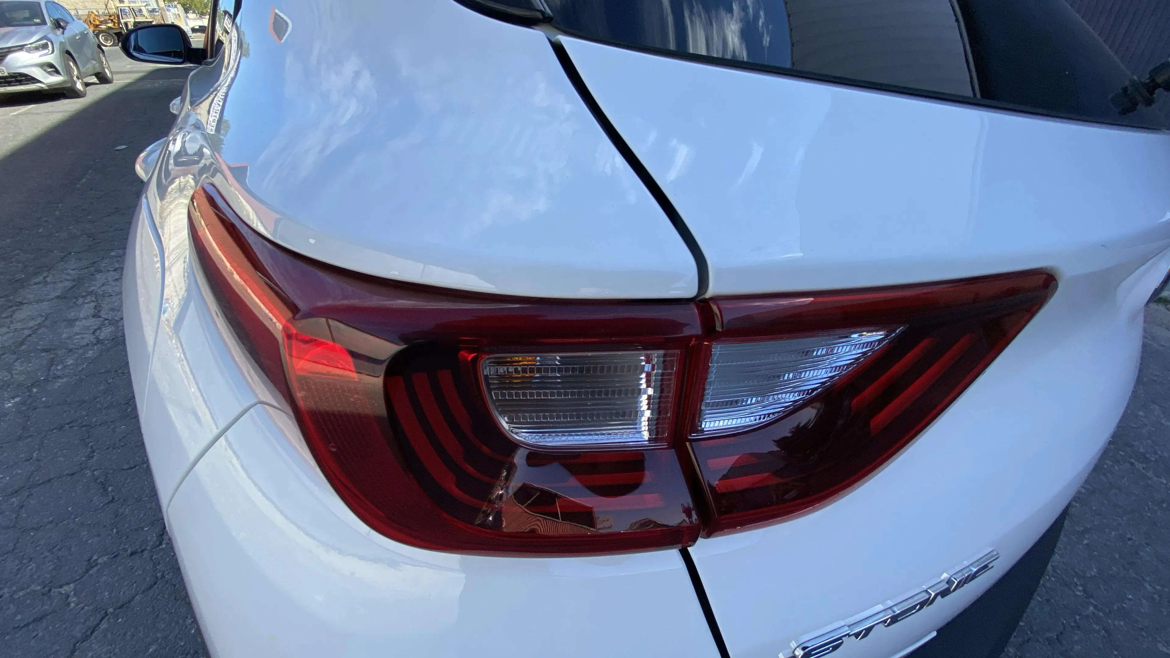 Kia Stonic 1.0 T-GDi Business - foto 25