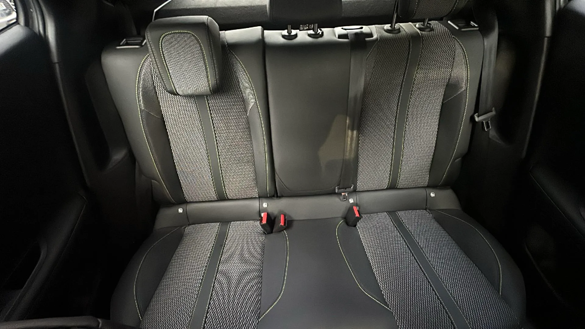Peugeot 2008 N2008 Allure Hybrid 145 eDCS6 - foto 18