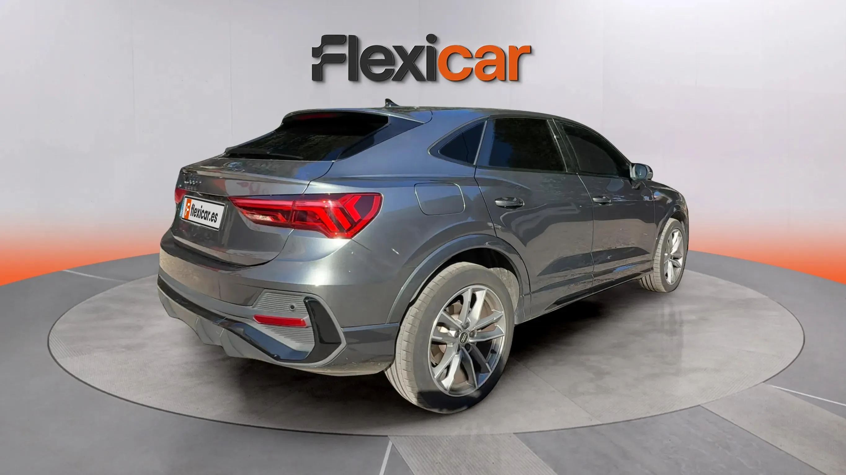 Audi Q3 Black line 35 TDI quattro S tronic - foto 6