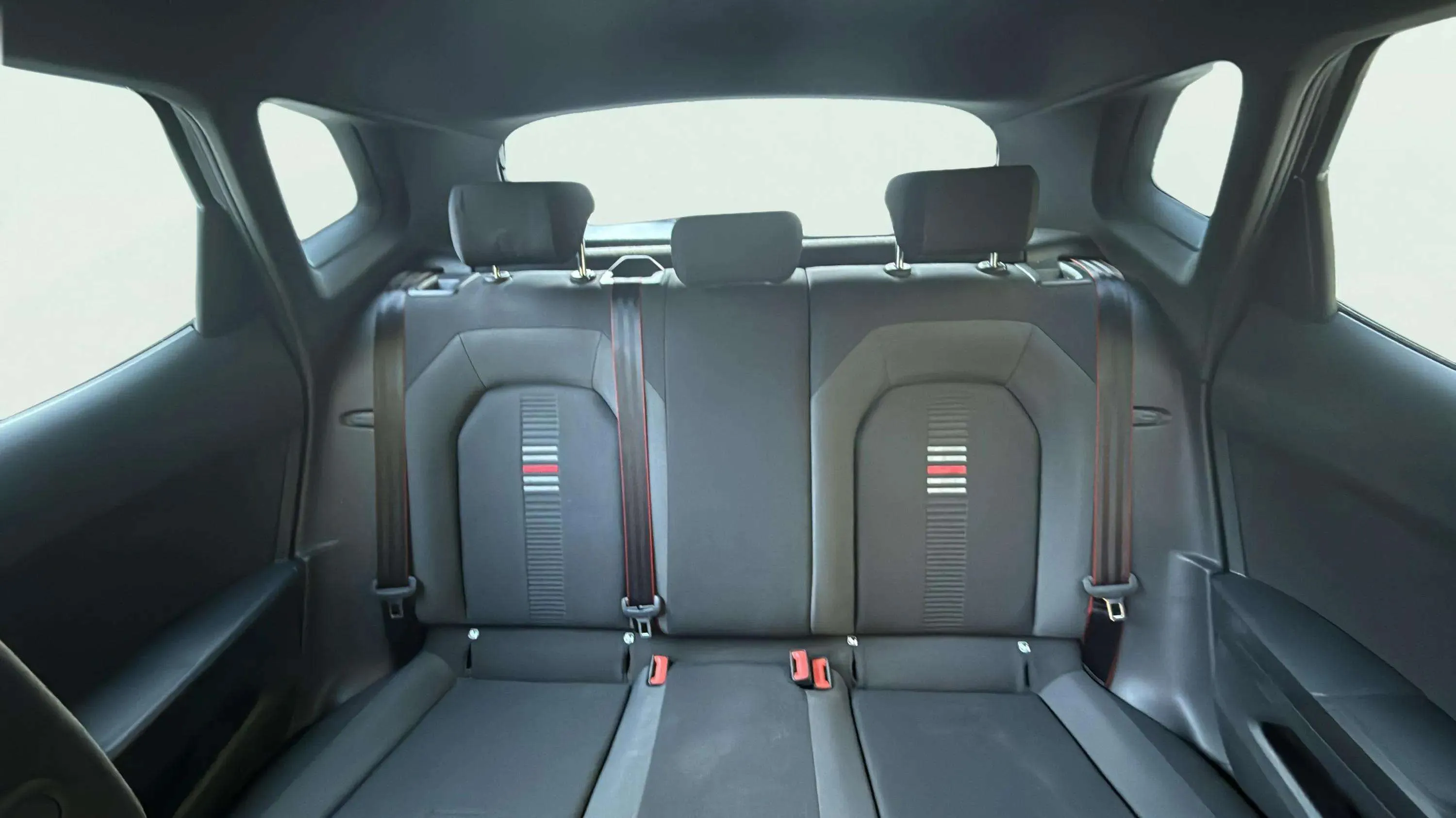 SEAT Arona 1.0 TSI FR Ecomotive - foto 16