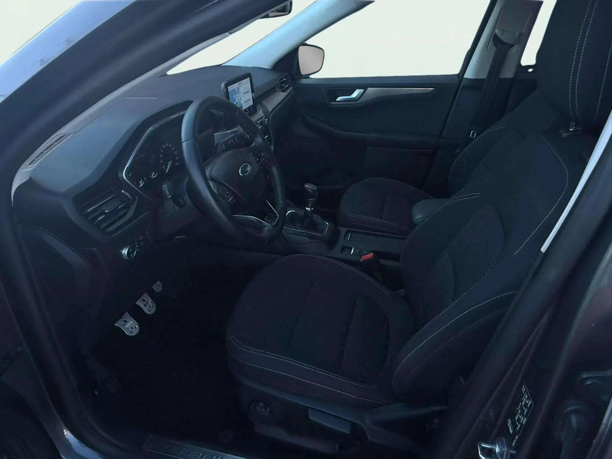 Ford Kuga Titanium 1.5 EcoBoost - foto 8